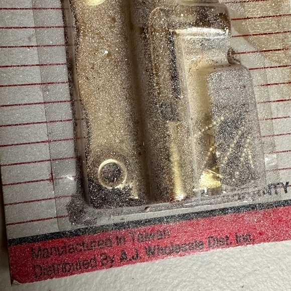 Stanley Hardware Barrel Bolts in Brass, 5” and Barrel Bolts 4” - Picture 7 of 9